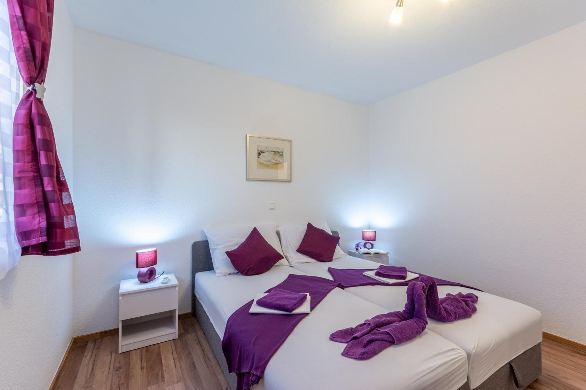 Family Friendly Apartments With A Swimming Pool Stanici, Omis - 18676 Quarto foto